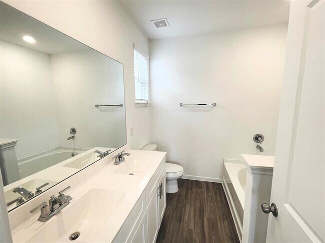 Building Photo - 22627 Bolanzo Ln