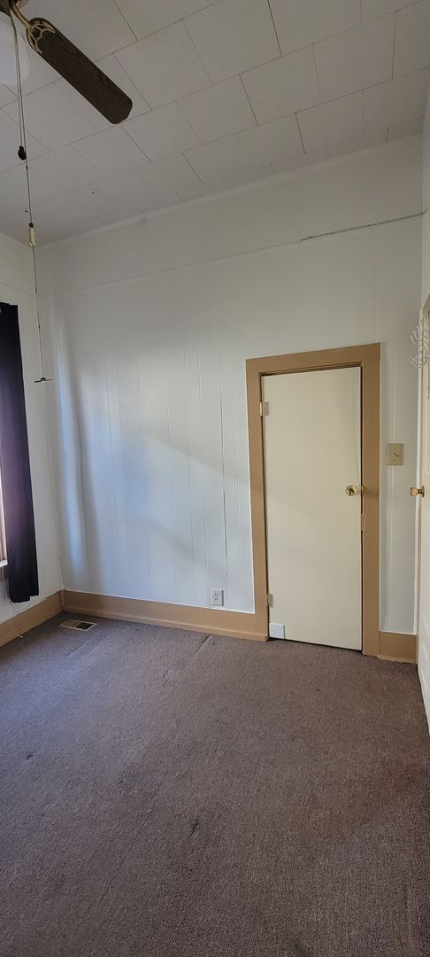 Building Photo - 2 bedroom 1 bath home