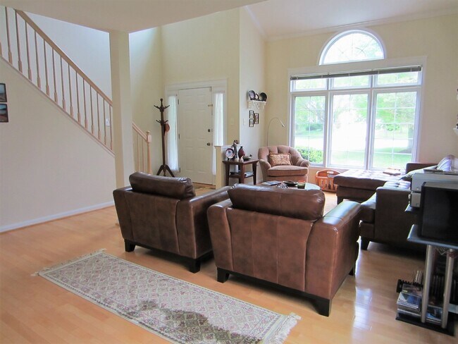 Building Photo - 6315 Victorious Song Ln