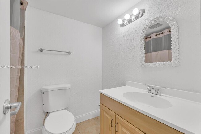 Building Photo - 4140 NW 79th Ave
