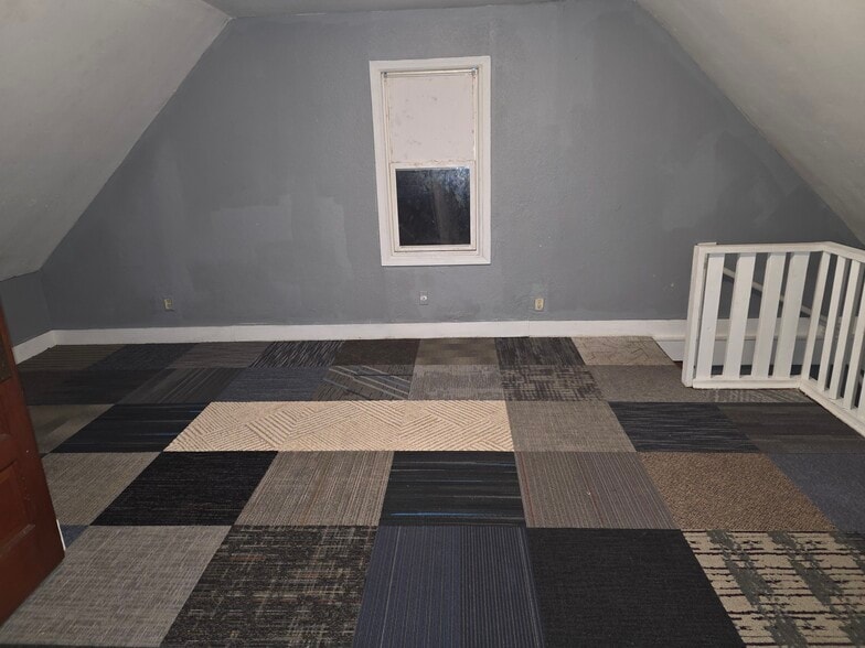 Building Photo - 2435 N 15th St