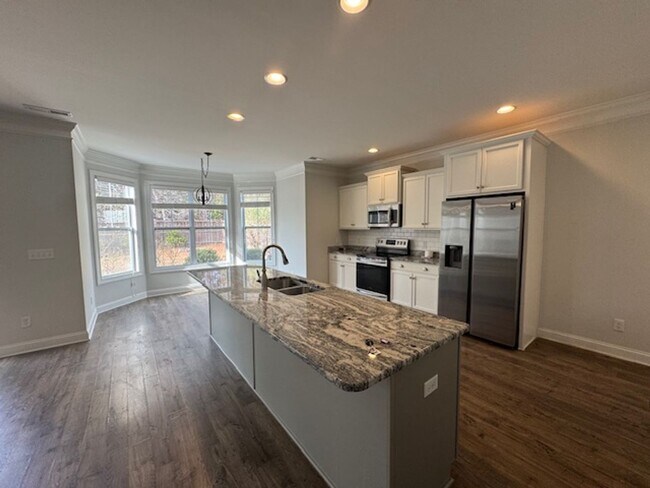 Building Photo - The Creek Of Willowwick