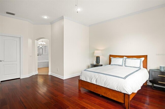 Building Photo - 9656 Bryanston Dr