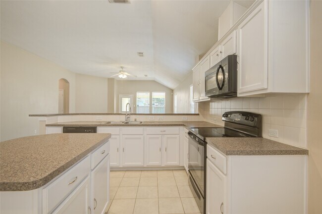 Building Photo - 17231 Hollow Sands Ct