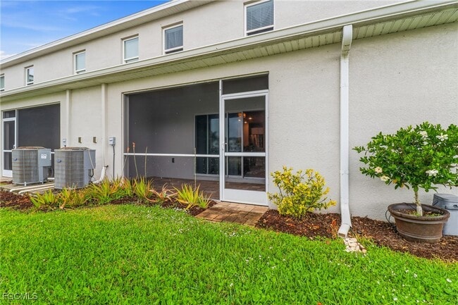 Building Photo - 15376 Wildflower Cir