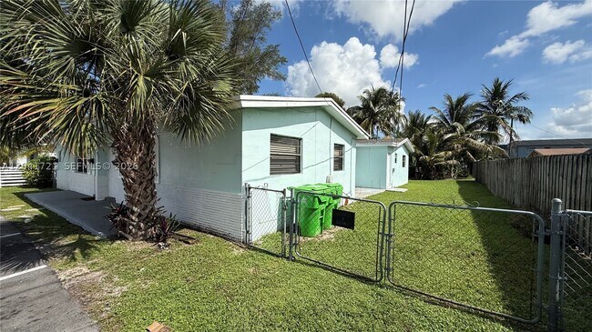 Building Photo - 6421 NW 20th St