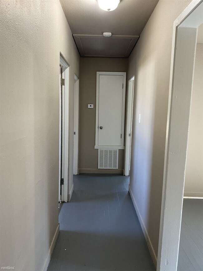 Building Photo - 2 br, 1 bath Duplex - 1231 Estelle Street