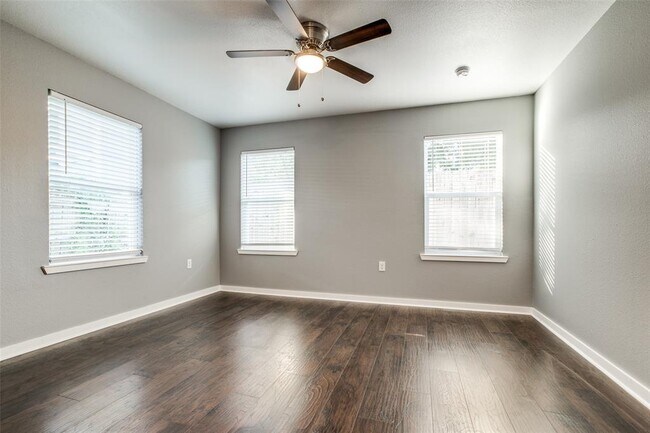 Building Photo - 1212 Hamblen St
