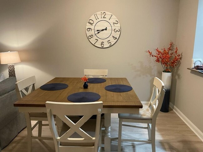 Building Photo - 7 Harbour Isle Dr E