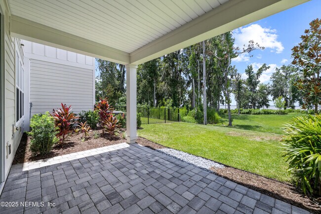 Building Photo - 27 Oak Pk Dr