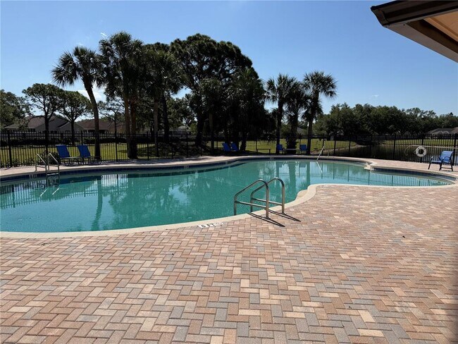 Building Photo - 7224 49th Ave E