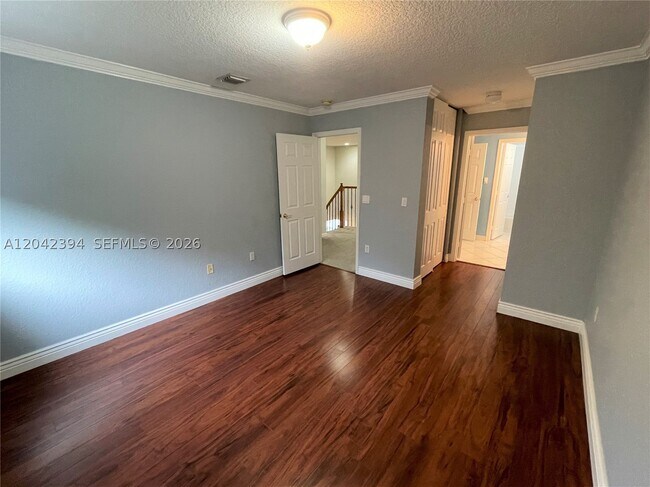 Building Photo - 16331 SW 49th Ct
