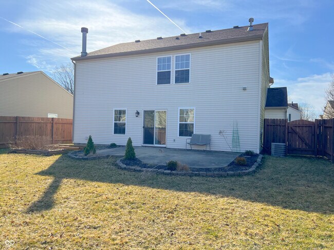 Building Photo - 14243 Holly Berry Cir