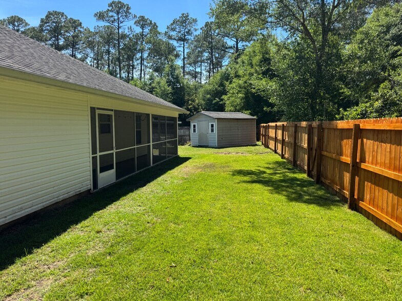 Building Photo - 1705 Pahl Ct