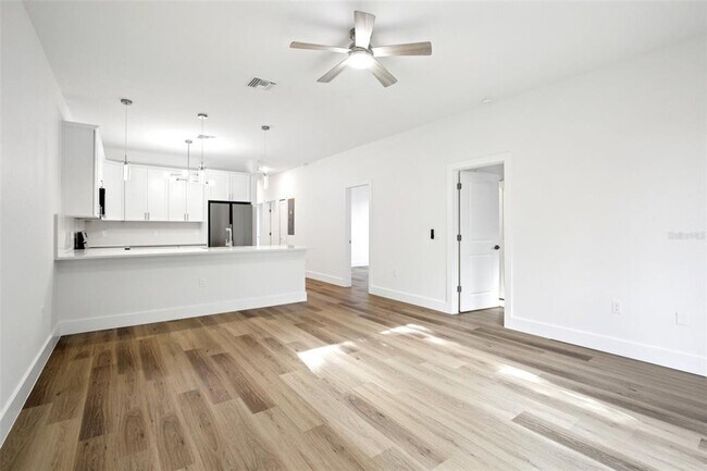 Building Photo - 10368 Port Everglades St