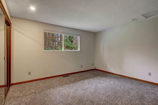 Building Photo - 4411 169th St SE