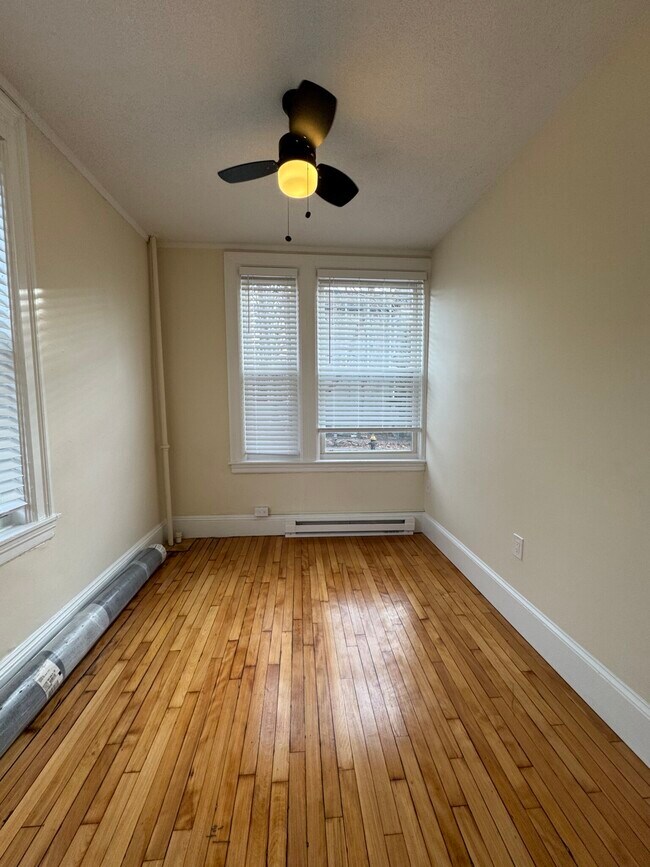 Building Photo - 30 Wadsworth St