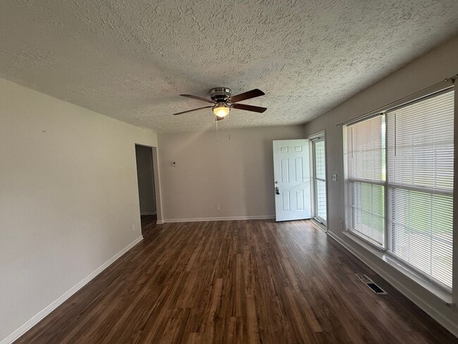 Building Photo - Welcome to your new home!