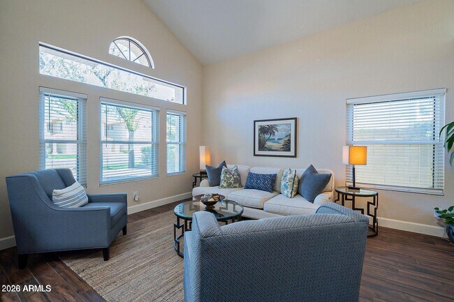 Building Photo - 9145 E Jenan Dr