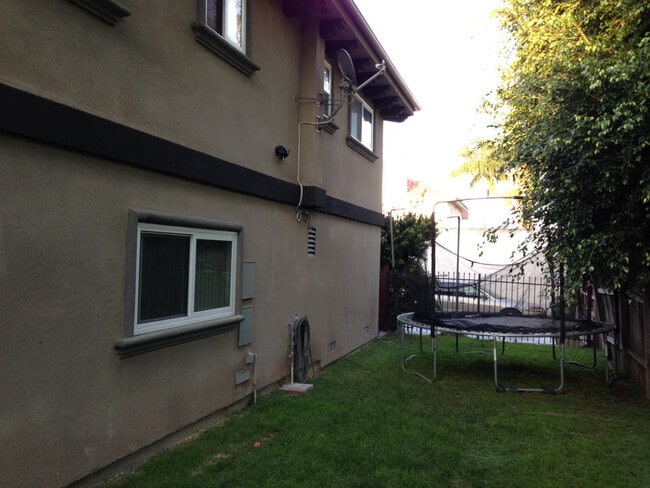View of backyard - 2118 Ernest Ave