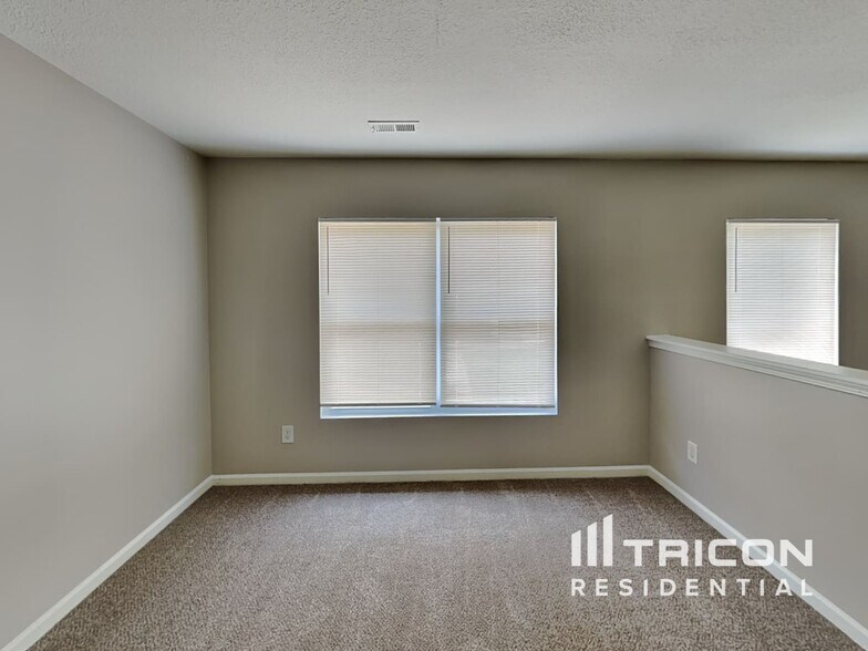 Building Photo - 1782 Red Bird Cir SE
