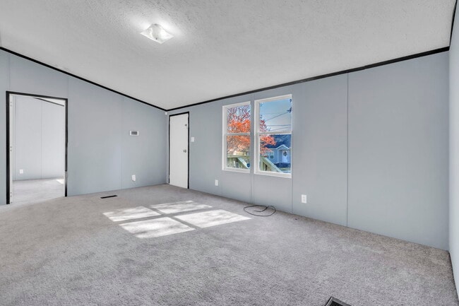 Building Photo - 1 Alice St