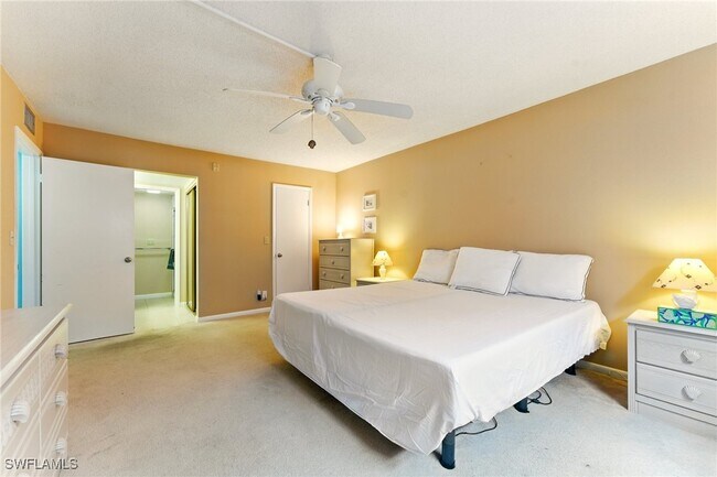 Building Photo - 3460 N Key Dr