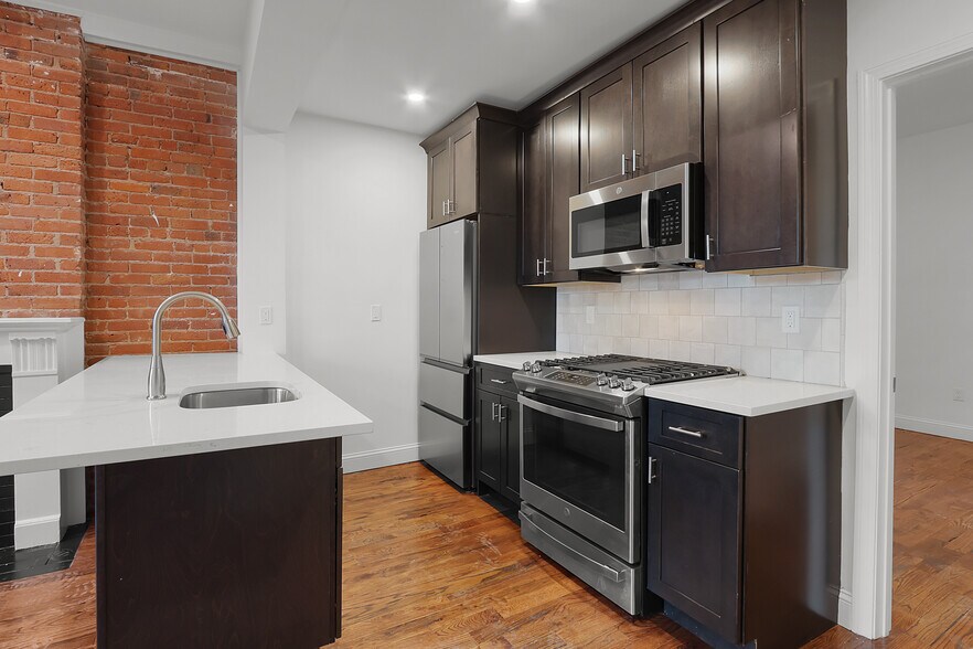 Building Photo - 57 Trumbull St