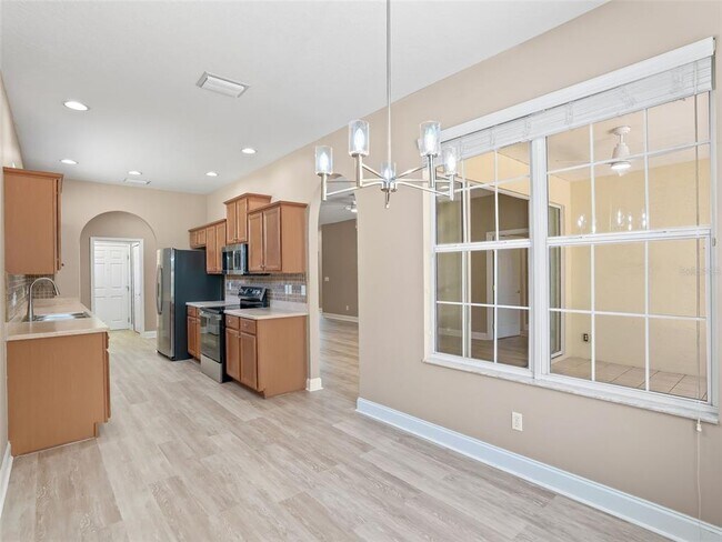 Building Photo - 3836 SW 33rd Terrace