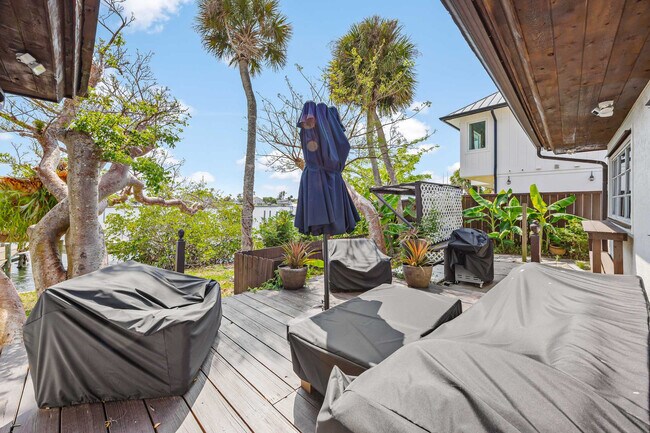 Building Photo - 11560 Dragon Point Dr