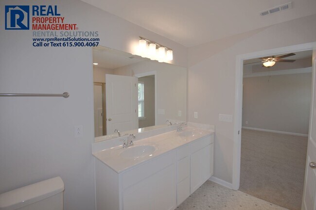 Building Photo - New home in a great location in Murfreesboro! Attached garage and fenced-in back yard!