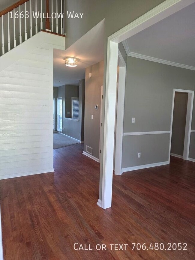 Building Photo - 1663 Willow Way