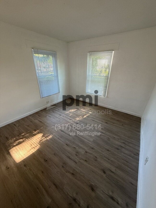 Building Photo - 1324 Brandt Dr