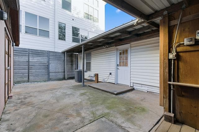 Building Photo - 1430 Hubert St