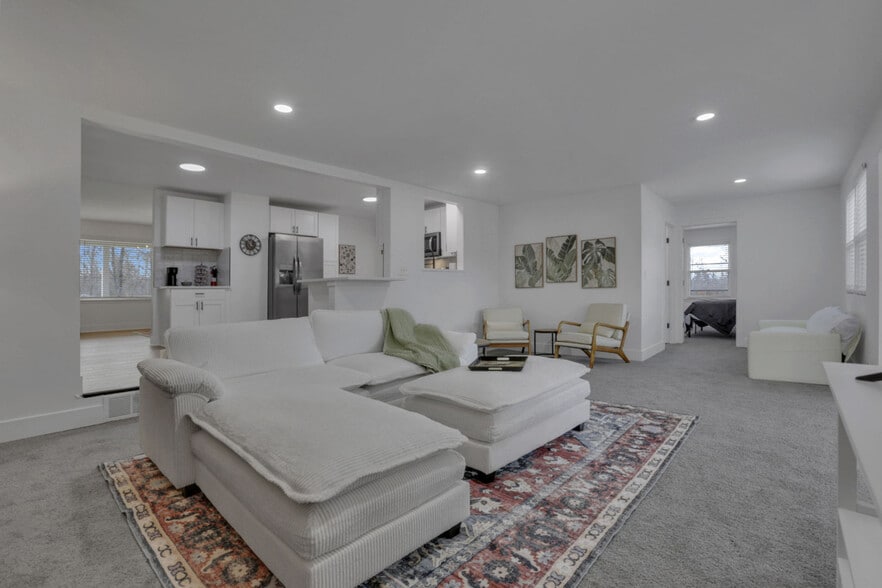 Building Photo - 4260 Sitterley Rd NW