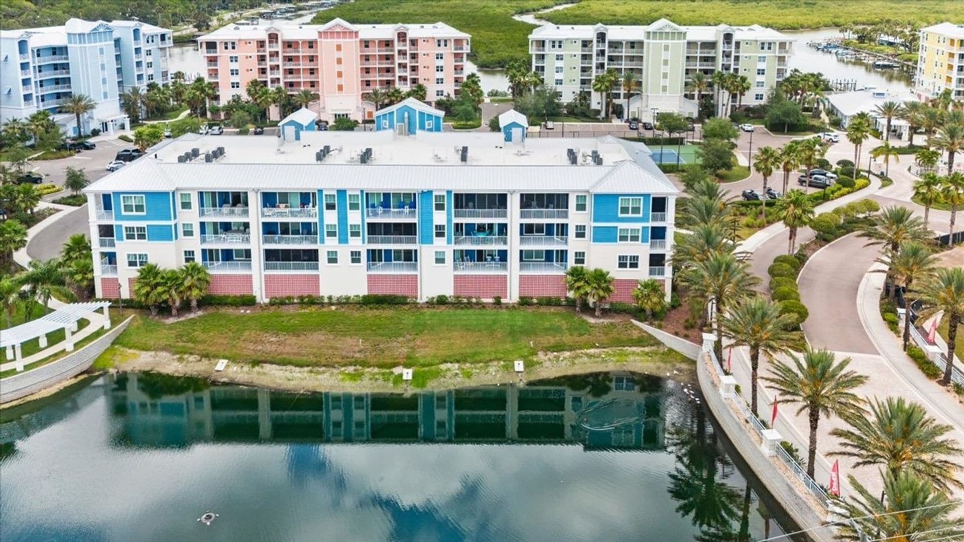 Building Photo - 1 Riverwalk Dr