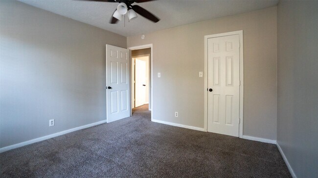 Building Photo - 5507 Slashwood Ln