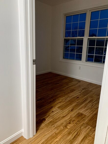 Bedroom 3 - 1 Robindale Dr