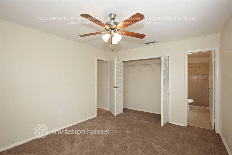 Building Photo - 8407 NW 26th St