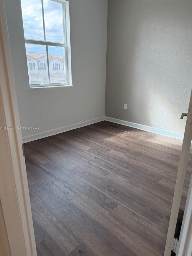 Building Photo - 12925 NW 23rd Pl