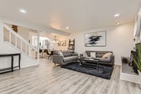 Building Photo - Spacious 3-Level Townhome w/ Private Primary Suite