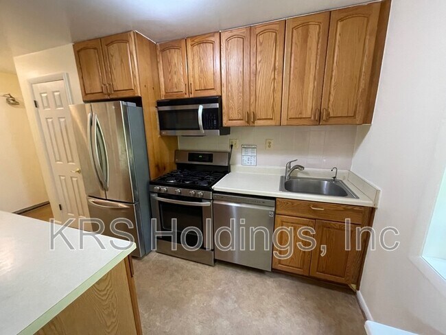 Building Photo - 4108 Mangalore Dr