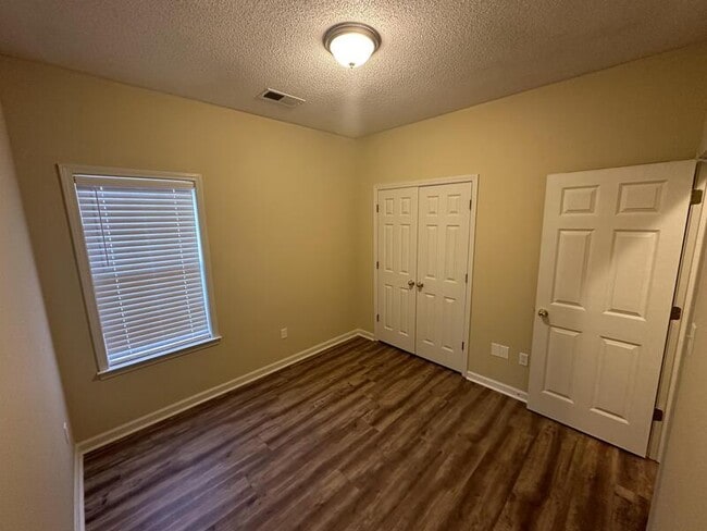 Building Photo - 2722 Java Dr