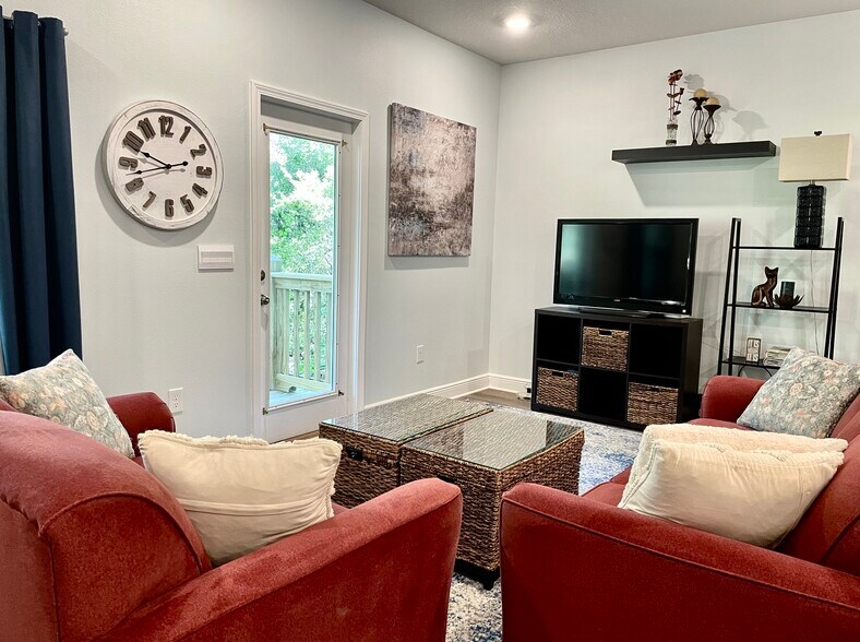 Building Photo - 48 Sandhill Pines Dr