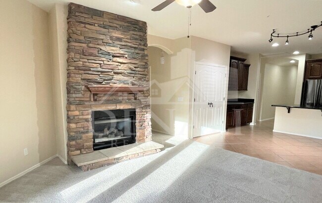 Building Photo - 30204 N 73rd Ave