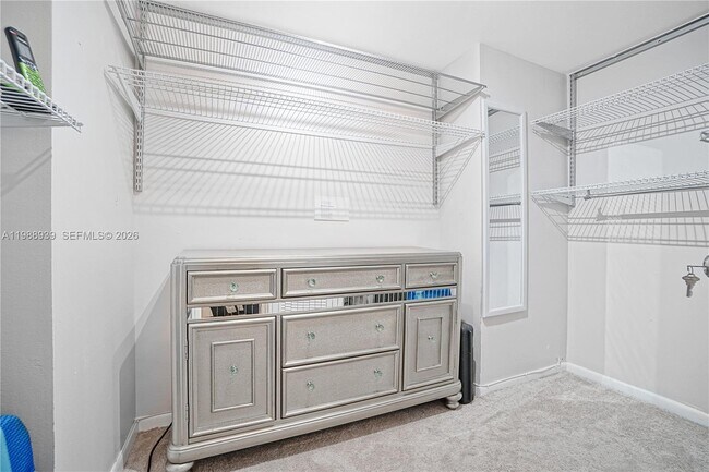 Building Photo - 9 Island Ave