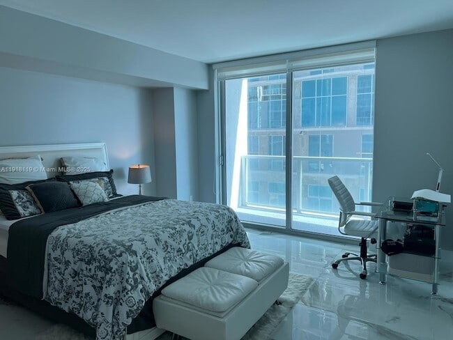 Building Photo - 55 SE 6th St