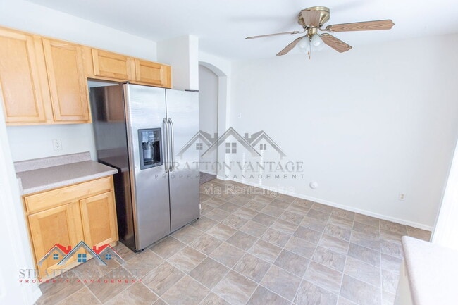 Building Photo - 2701 W Jasper Ave