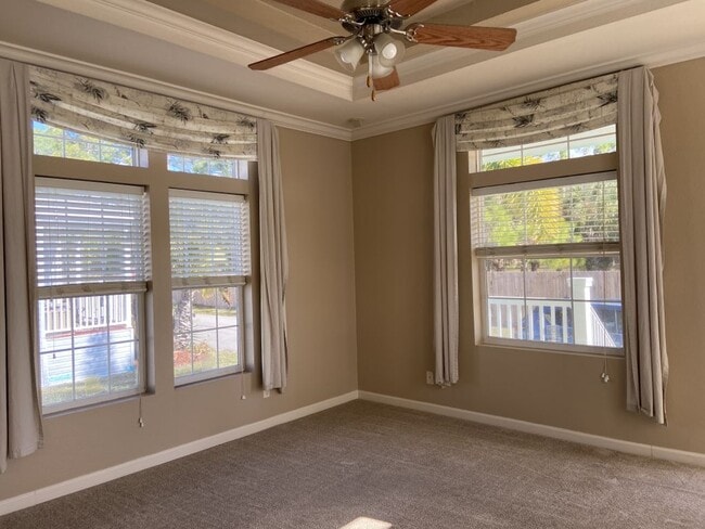 Building Photo - 47 Freedom Dr