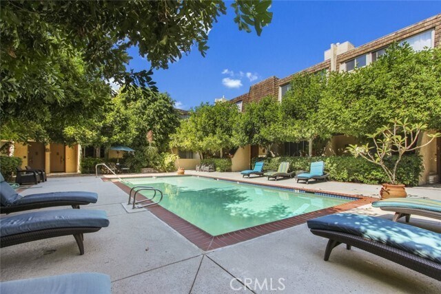 Building Photo - 4655 Natick Ave